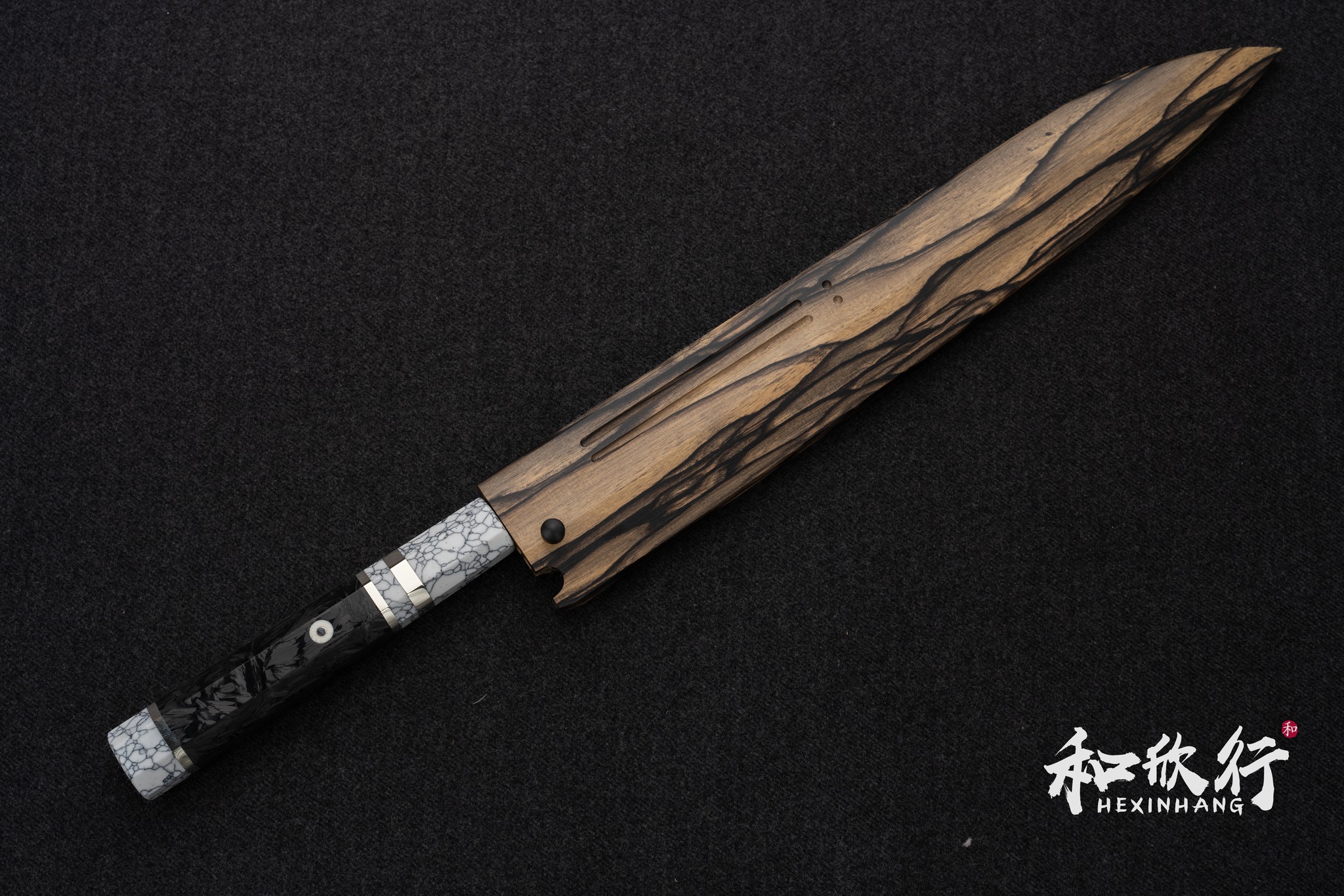 白一鋼　本焼　佑成　柳刃　包丁　和包丁　黒檀黒水牛銀巻八角柄　鞘付き 白一鋼 本焼 佑成 柳刃 包丁 和包丁 黒檀黒水牛銀